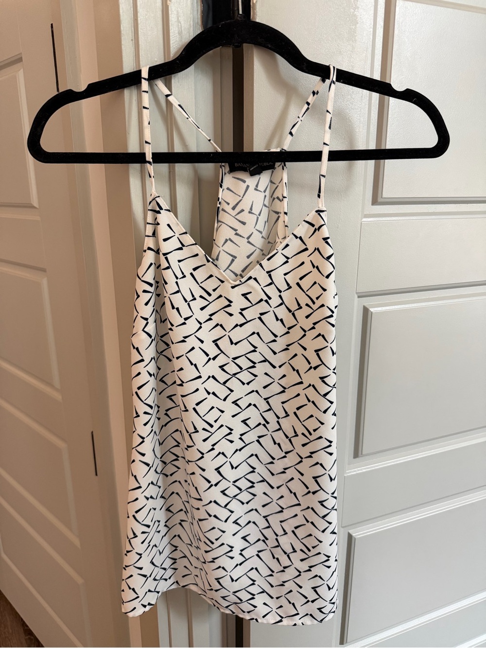 Banana Republic Racerback Flowy Tank